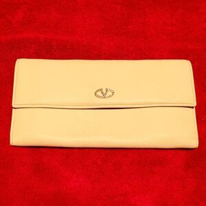 Valentino Garavani VLOGO Signature Leather Wallet $1,250.00 Grained Leather.